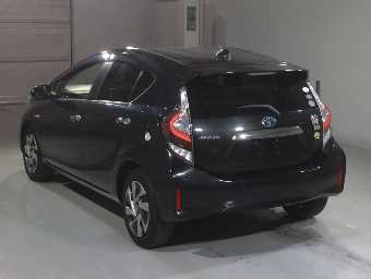 TOYOTA AQUA 2019 Image 4