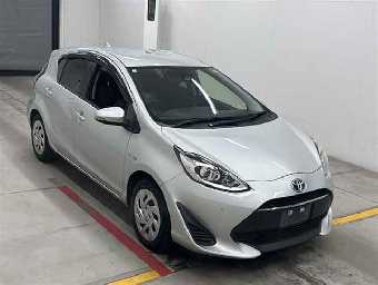 TOYOTA AQUA 2019 Image 1