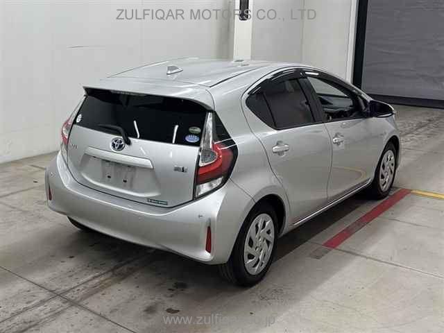 TOYOTA AQUA 2019 Image 5