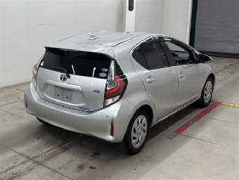 TOYOTA AQUA 2019 Image 5