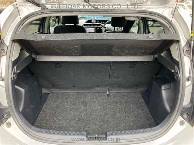 TOYOTA AQUA 2019 Image 10