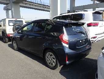 TOYOTA AQUA 2018 Image 3