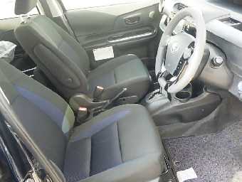 TOYOTA AQUA 2018 Image 6