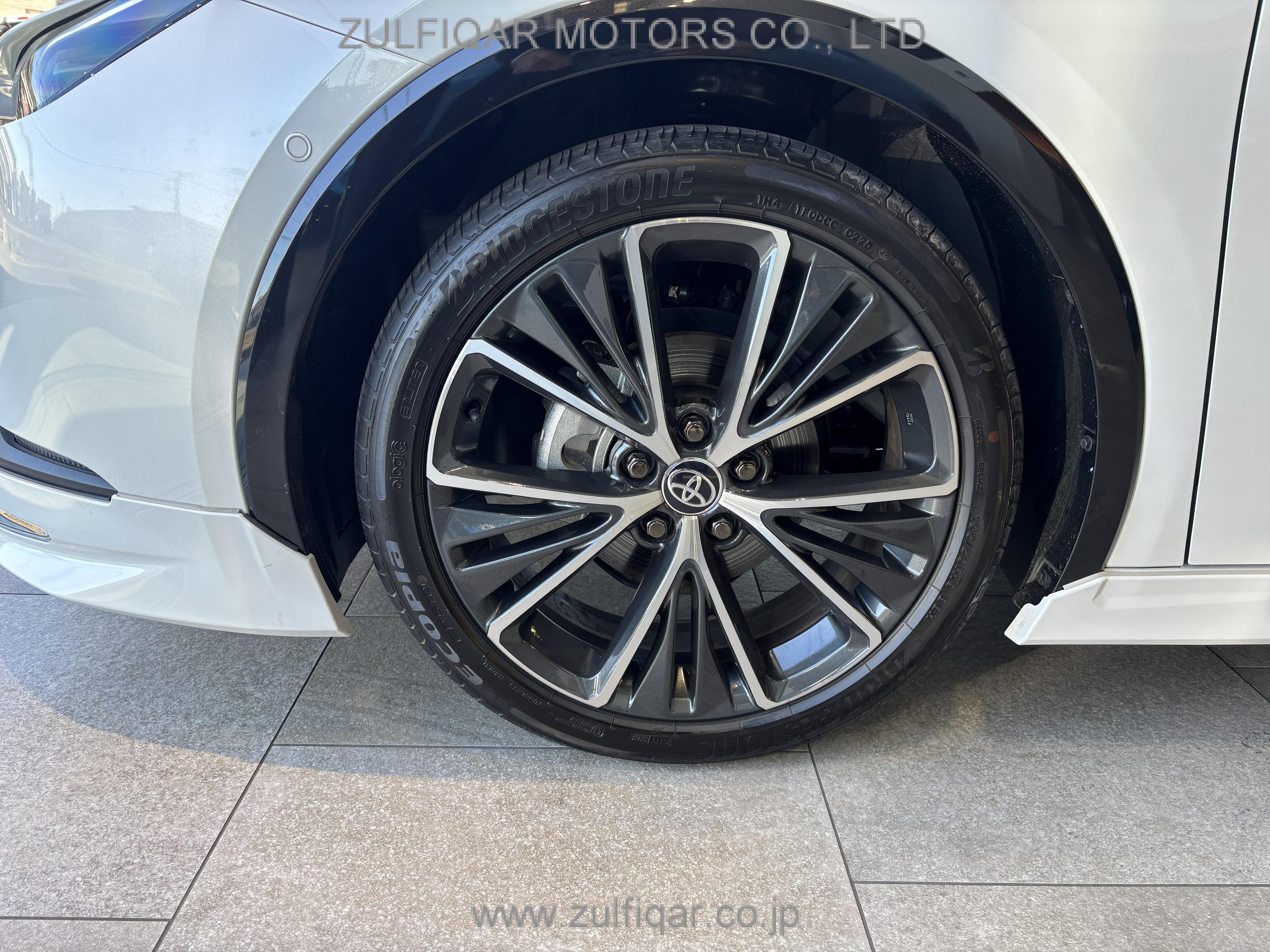 TOYOTA PRIUS 2025 Image 9