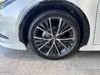 TOYOTA PRIUS 2025 Image 9