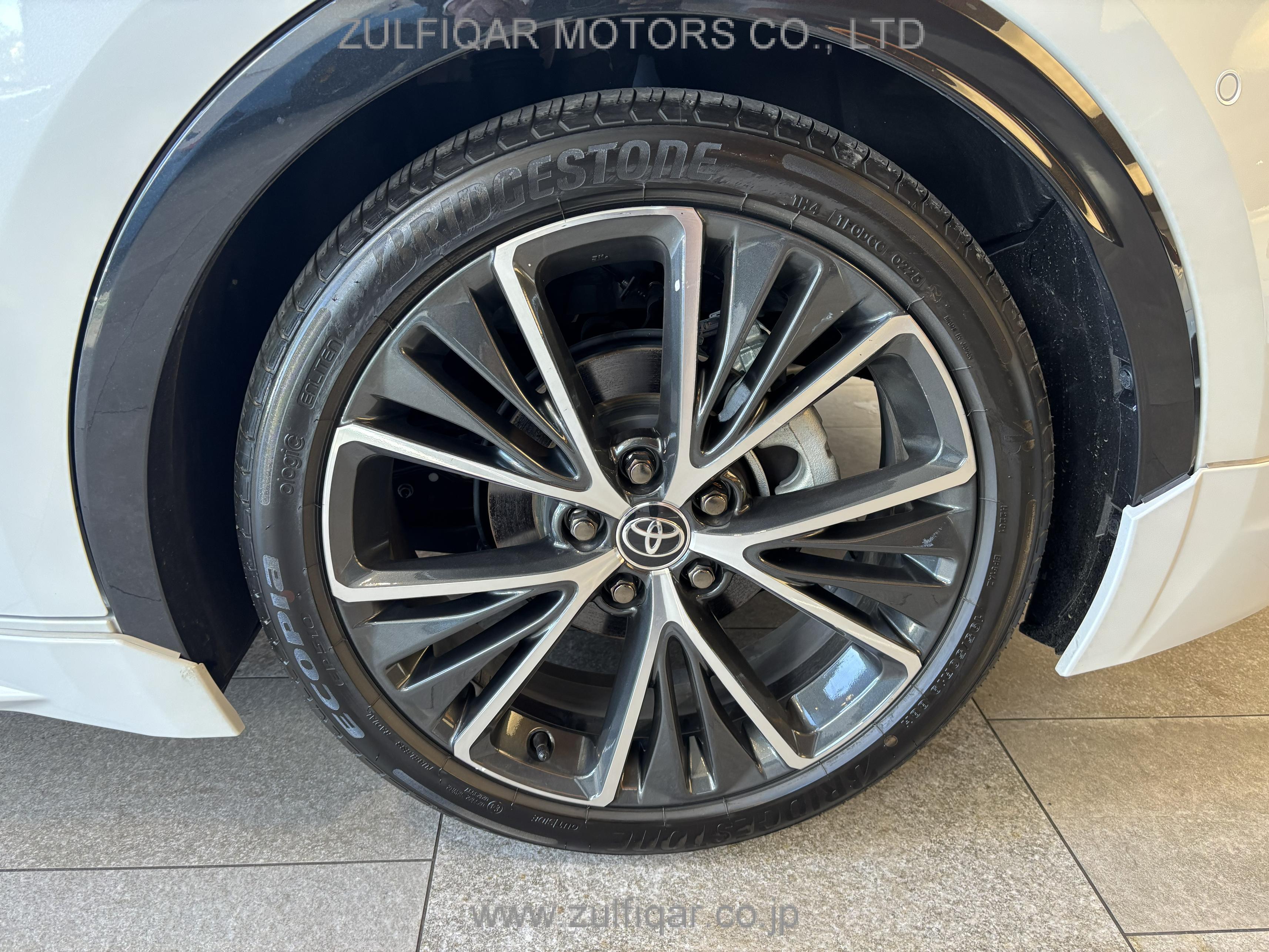 TOYOTA PRIUS 2025 Image 10