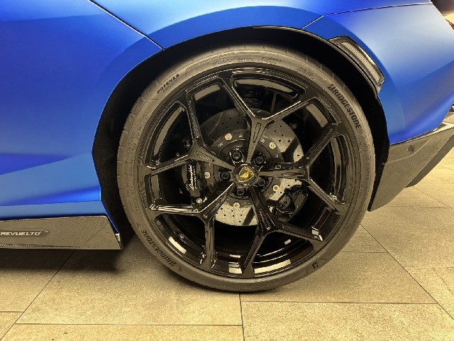 LAMBORGHINI REVUELTO 2024 Image 31