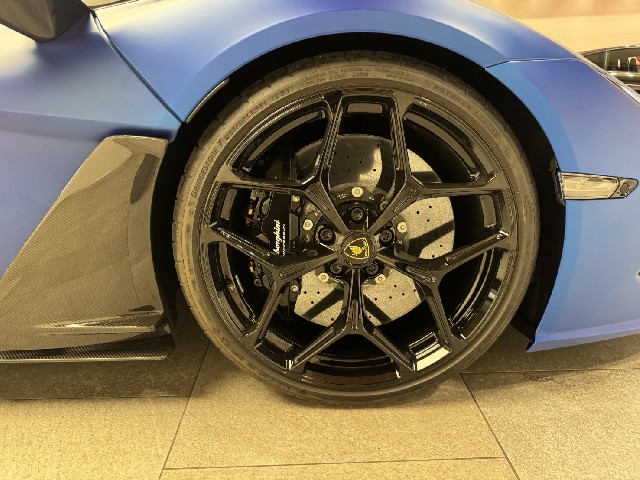 LAMBORGHINI REVUELTO 2024 Image 33