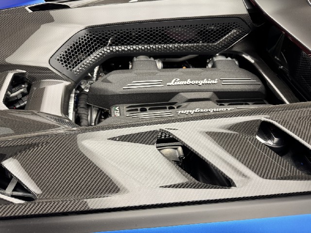 LAMBORGHINI REVUELTO 2024 Image 45