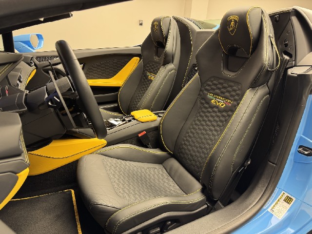 LAMBORGHINI HURACAN 2022 Image 25