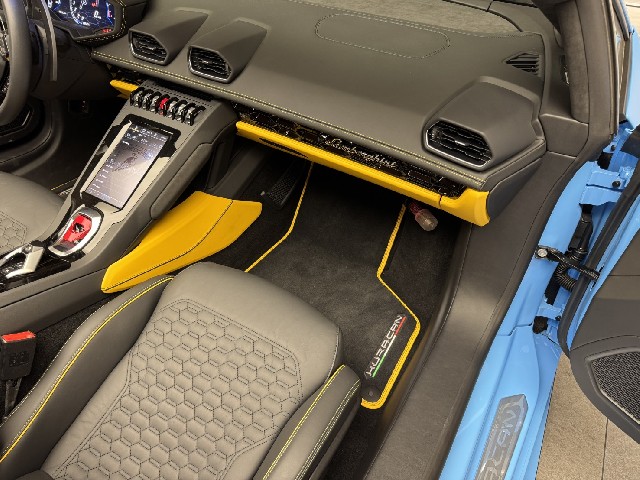 LAMBORGHINI HURACAN 2022 Image 45