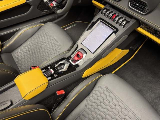 LAMBORGHINI HURACAN 2022 Image 46