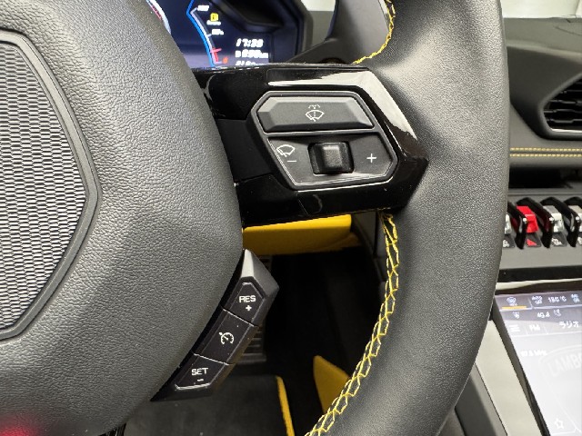 LAMBORGHINI HURACAN 2022 Image 50