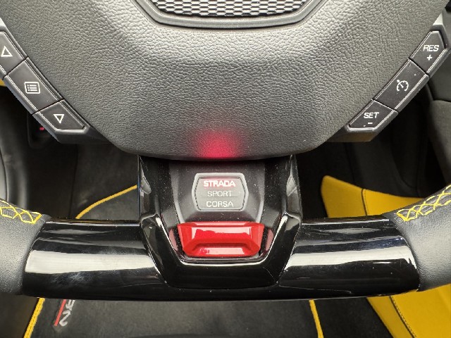 LAMBORGHINI HURACAN 2022 Image 51