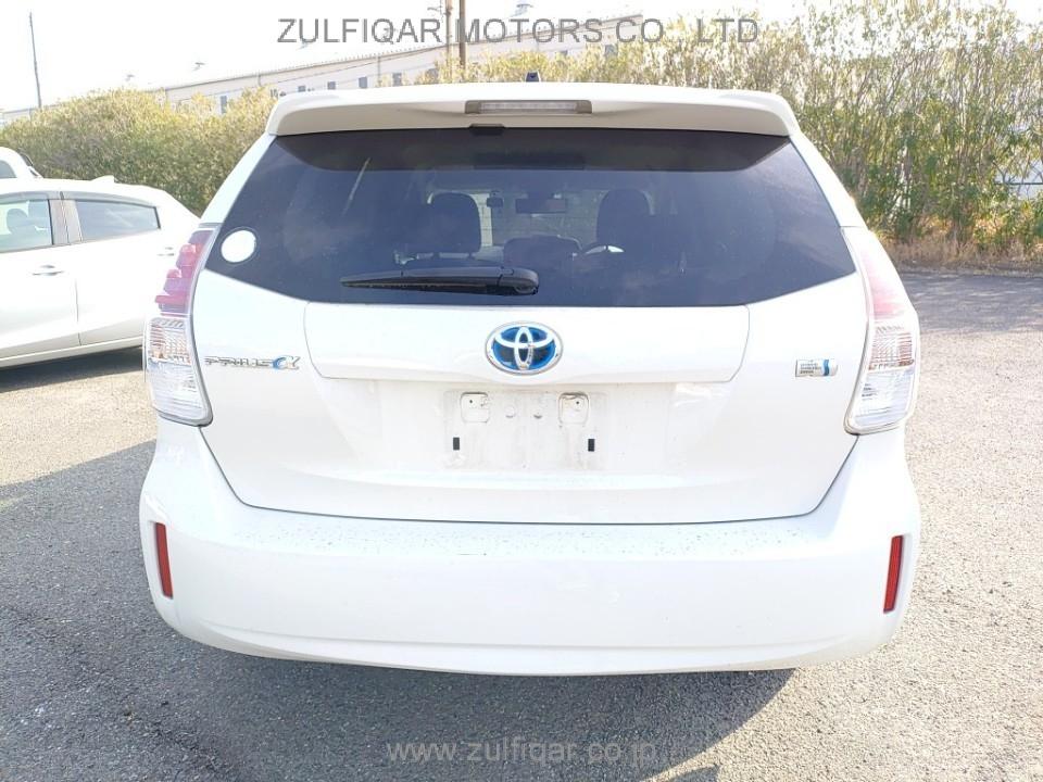 TOYOTA PRIUS ALPHA 2021 Image 3