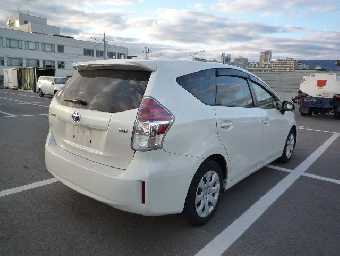 TOYOTA PRIUS ALPHA 2021 Image 4