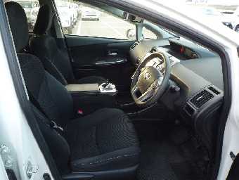 TOYOTA PRIUS ALPHA 2021 Image 5