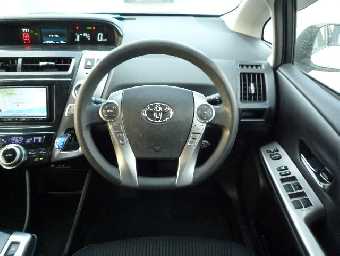 TOYOTA PRIUS ALPHA 2021 Image 6