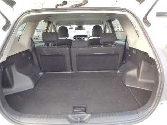 TOYOTA PRIUS ALPHA 2021 Image 12