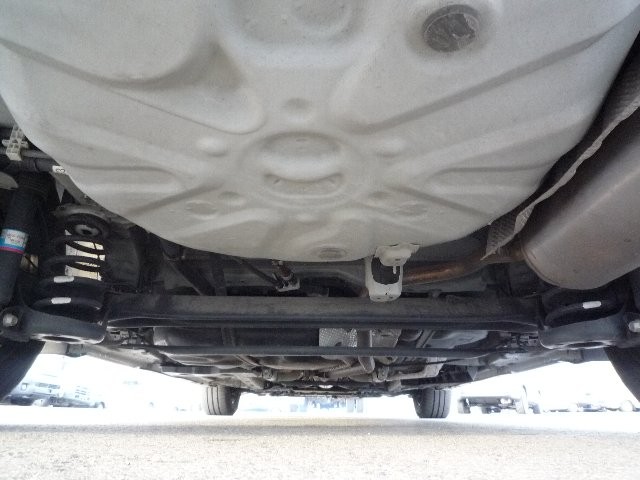 TOYOTA PRIUS ALPHA 2021 Image 30