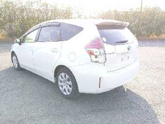 TOYOTA PRIUS ALPHA 2021 Image 4