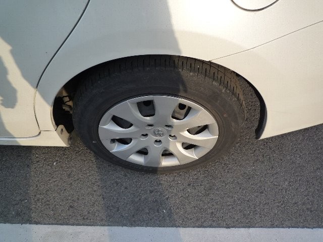 TOYOTA PRIUS ALPHA 2021 Image 31