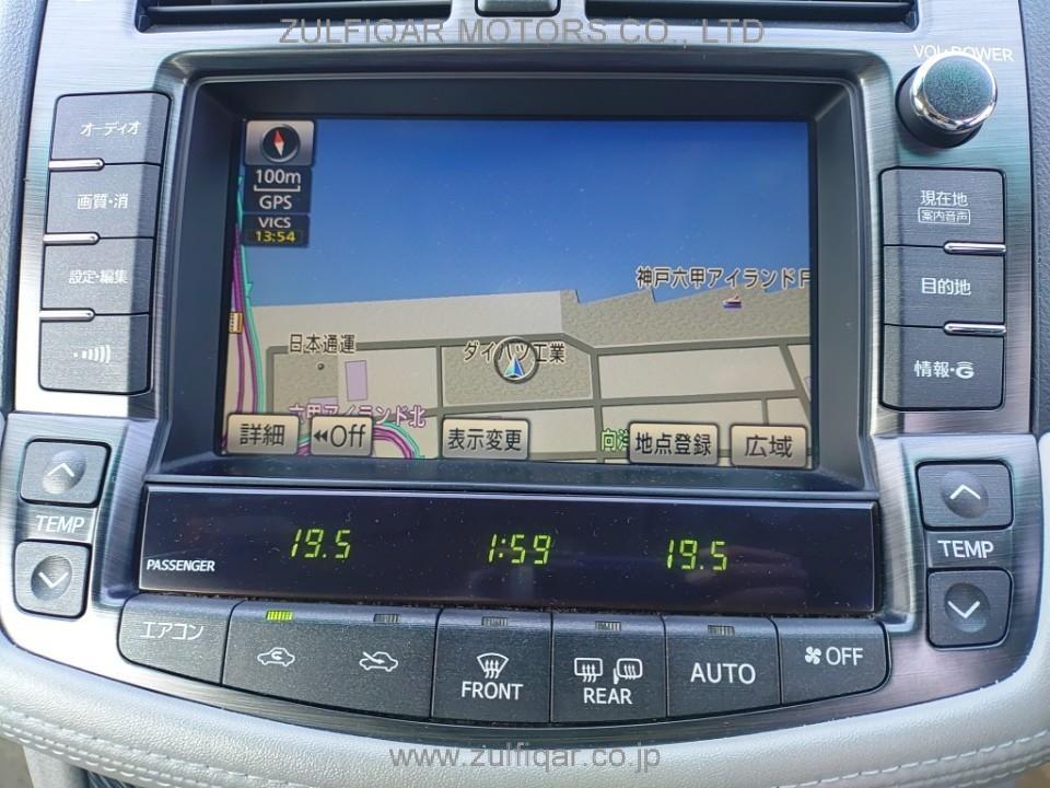 TOYOTA CROWN 2010 Image 10