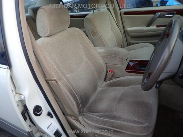 TOYOTA CROWN 2001 Image 5