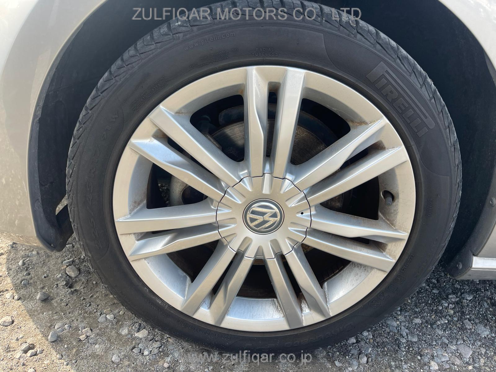 VOLKSWAGEN GOLF 2013 Image 9