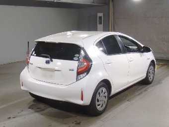 TOYOTA AQUA 2019 Image 2