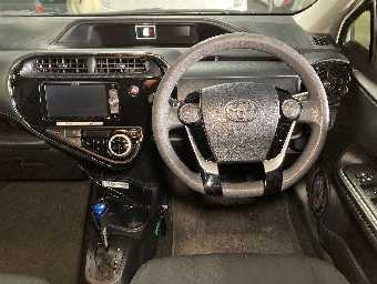 TOYOTA AQUA 2019 Image 6