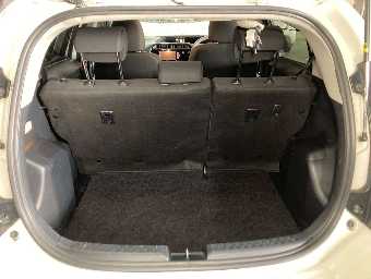 TOYOTA AQUA 2019 Image 8