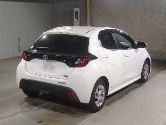 TOYOTA YARIS 2022 Image 2