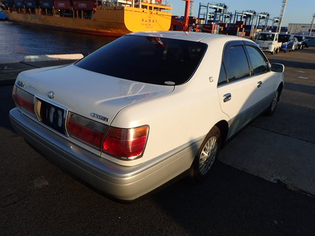 TOYOTA CROWN 2001 Image 19