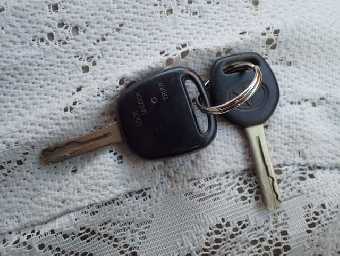 TOYOTA CROWN 2001 Image 9