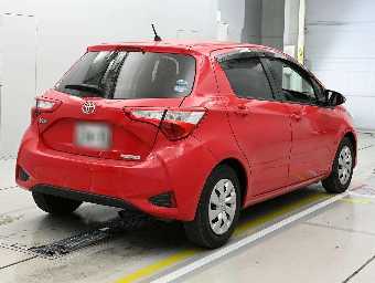 TOYOTA VITZ 2019 Image 2