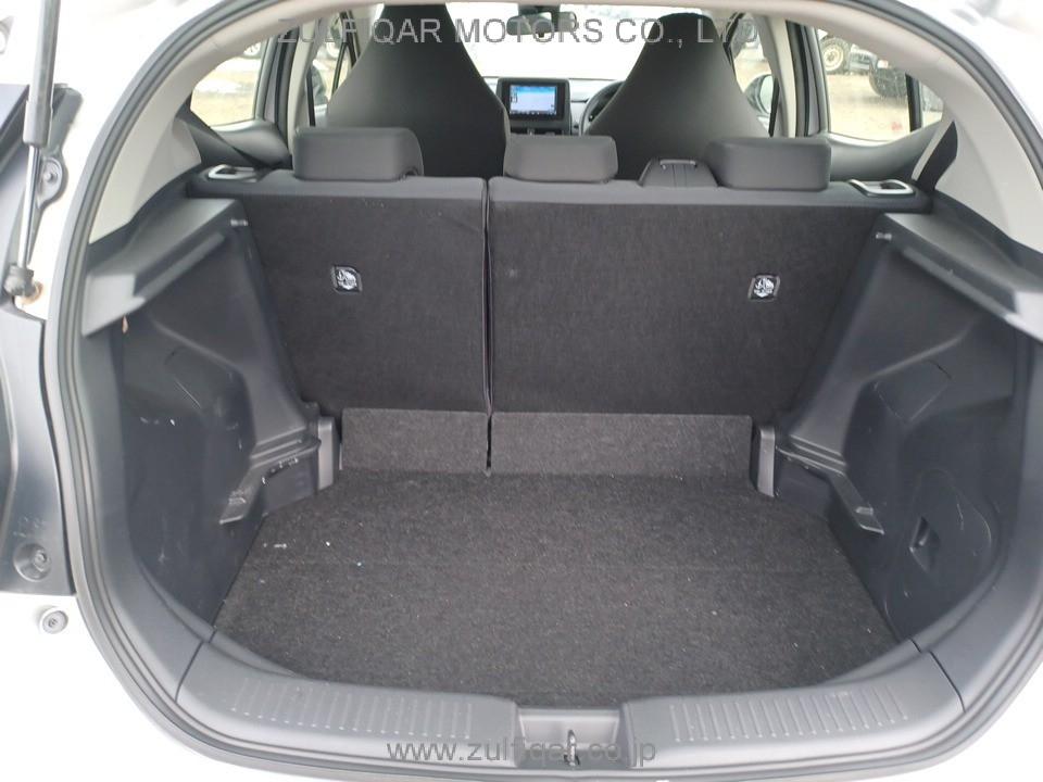 TOYOTA AQUA 2023 Image 7