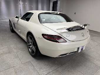 MERCEDES BENZ SLS AMG 2010 Image 14