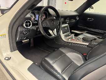 MERCEDES BENZ SLS AMG 2010 Image 16