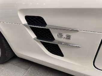 MERCEDES BENZ SLS AMG 2010 Image 28