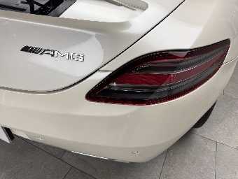 MERCEDES BENZ SLS AMG 2010 Image 32