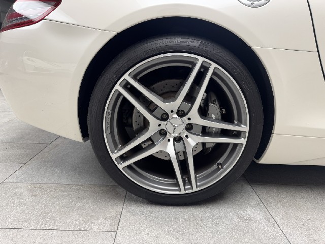 MERCEDES BENZ SLS AMG 2010 Image 42