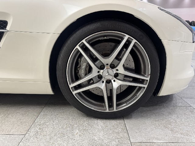 MERCEDES BENZ SLS AMG 2010 Image 43