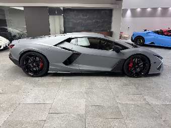LAMBORGHINI REVUELTO 2025 Image 12