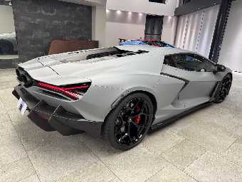 LAMBORGHINI REVUELTO 2025 Image 13