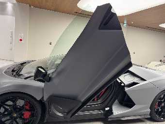 LAMBORGHINI REVUELTO 2025 Image 19