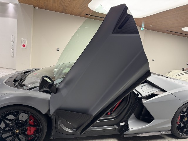LAMBORGHINI REVUELTO 2025 Image 25