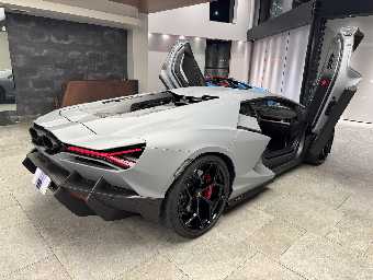 LAMBORGHINI REVUELTO 2025 Image 5