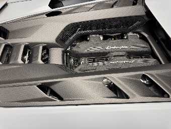 LAMBORGHINI REVUELTO 2025 Image 41