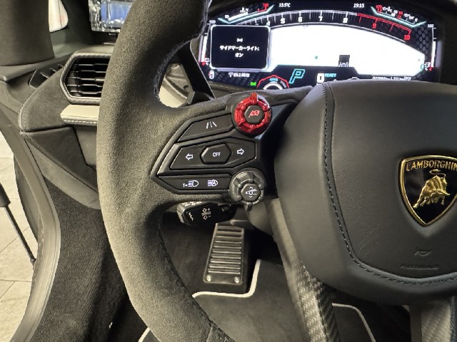 LAMBORGHINI REVUELTO 2025 Image 52